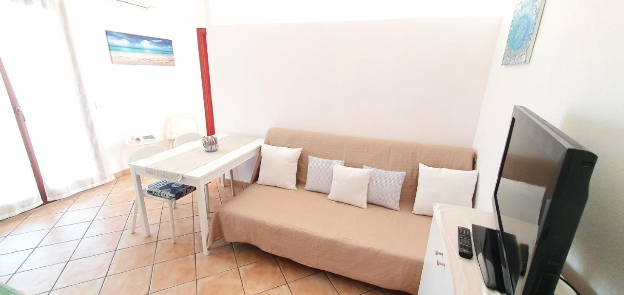 Olbiamarestudios Apartment